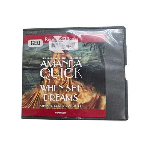 Amanda Quick "When She Dreams" Audiobook CD Set - Picture 1 of 4